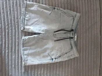 Short façon jean Zara homme taille m