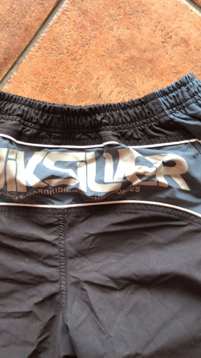 Quiksilver short taille S - photo numéro 4