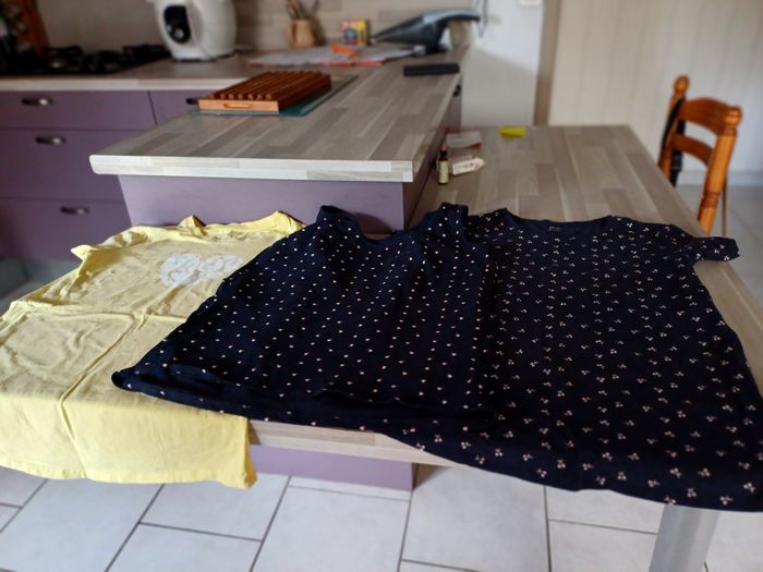 1 débardeur et 2 tee shirts grossesse Taille L