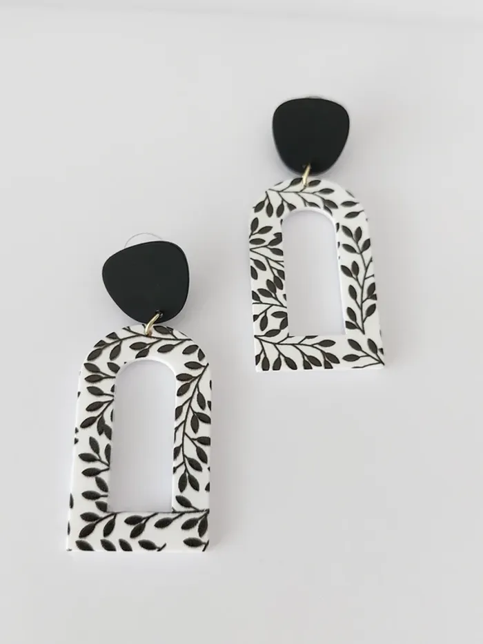 Boucles d'oreilles pendantes - noir et blanc - tendance bohème chic 🌙 - photo numéro 5