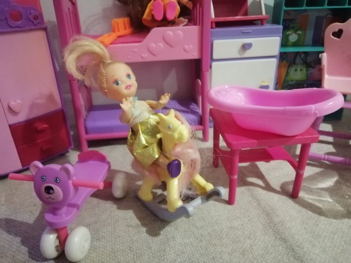 Lot poupée mannequin plus meubles - photo numéro 7