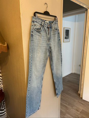 Jean évasé taille haute Zara