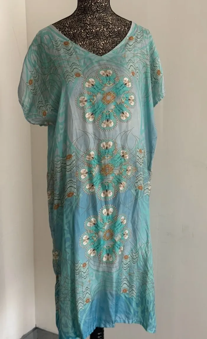 Caftan 100% soie – Mathilde Lordet – Thème “Vierge” - photo numéro 3