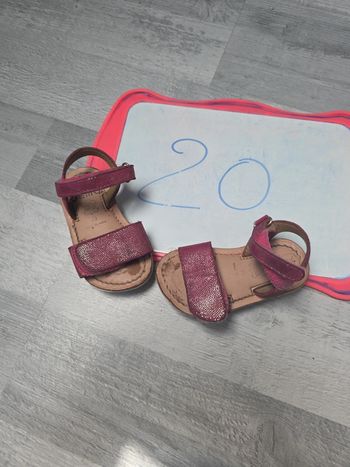 Claquette taille 20