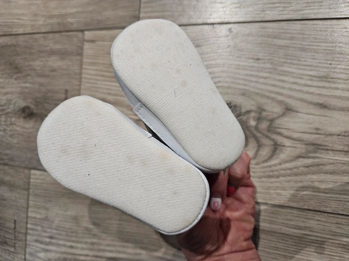 Chaussure bébé taille 17 - photo numéro 6