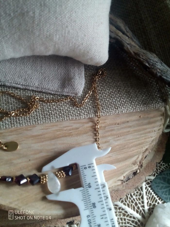 Collier grenat et pierres de lune naturelles - photo numéro 3