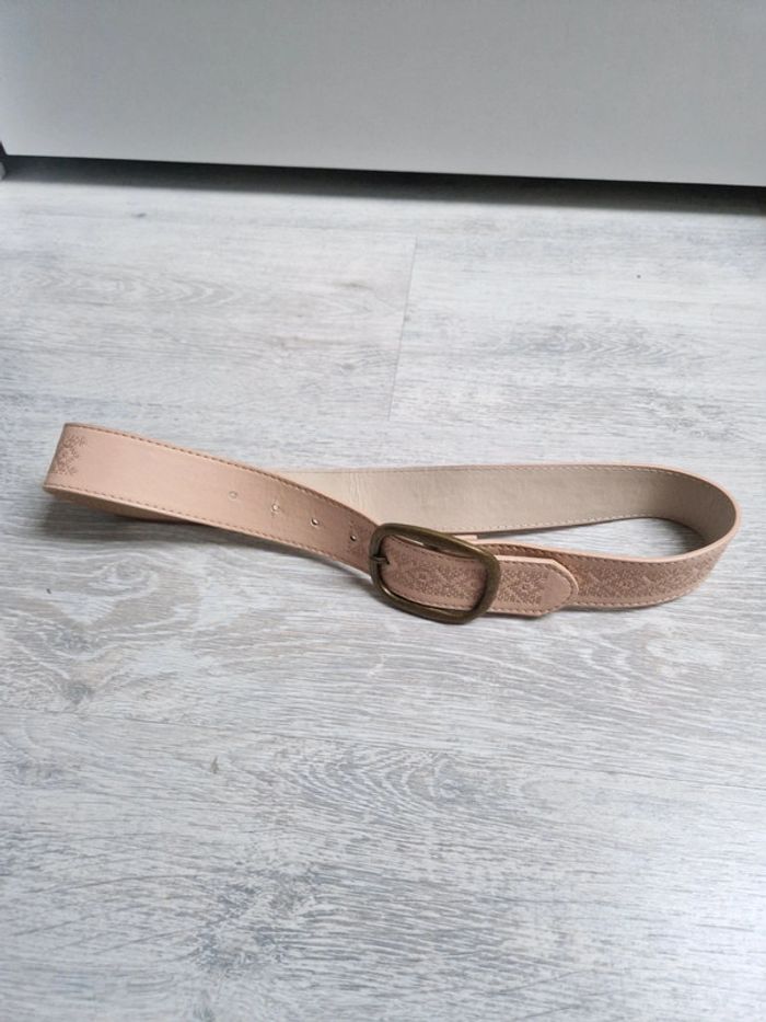Ceinture rose pâle