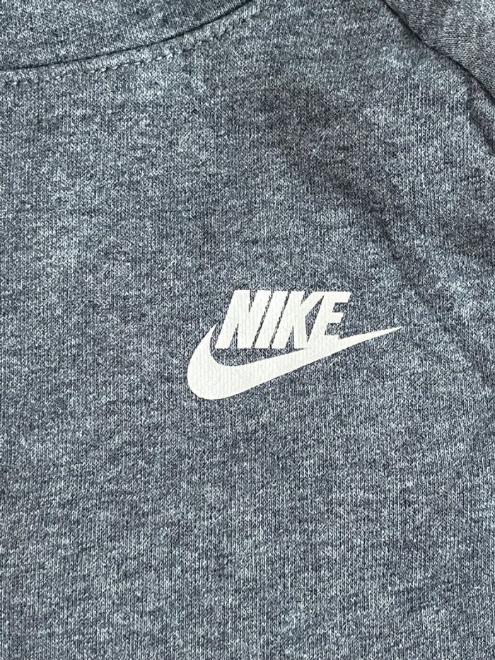 Pull Nike Gris Taille L - photo numéro 3
