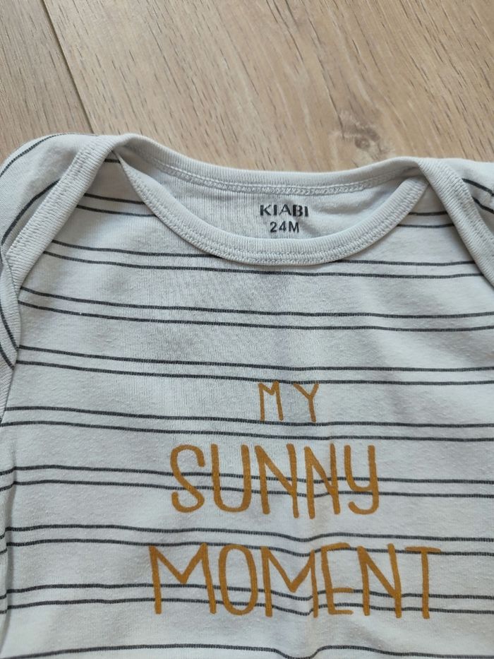 Lot T shirt manches longues et body - photo numéro 2