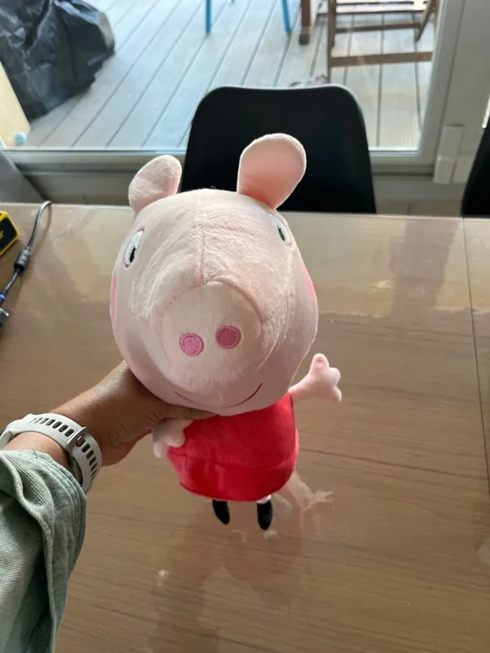 Grande peluche Peppa Pig - photo numéro 2