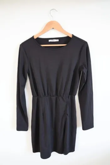 C39 robe noir Le Closet S