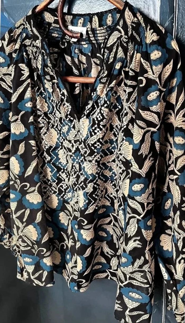 blouse brodée