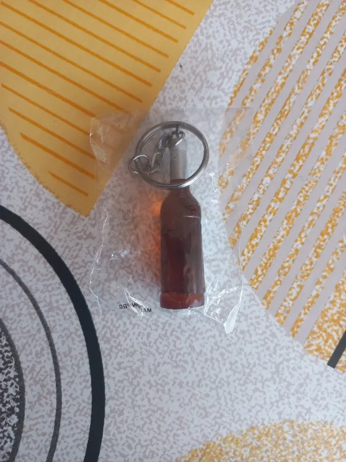 Un porte clés ricard - photo numéro 2