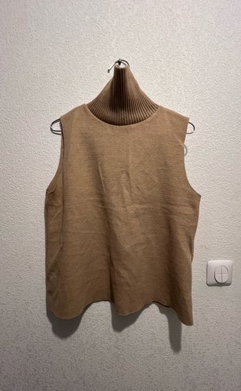 Pull col roulé sans manches