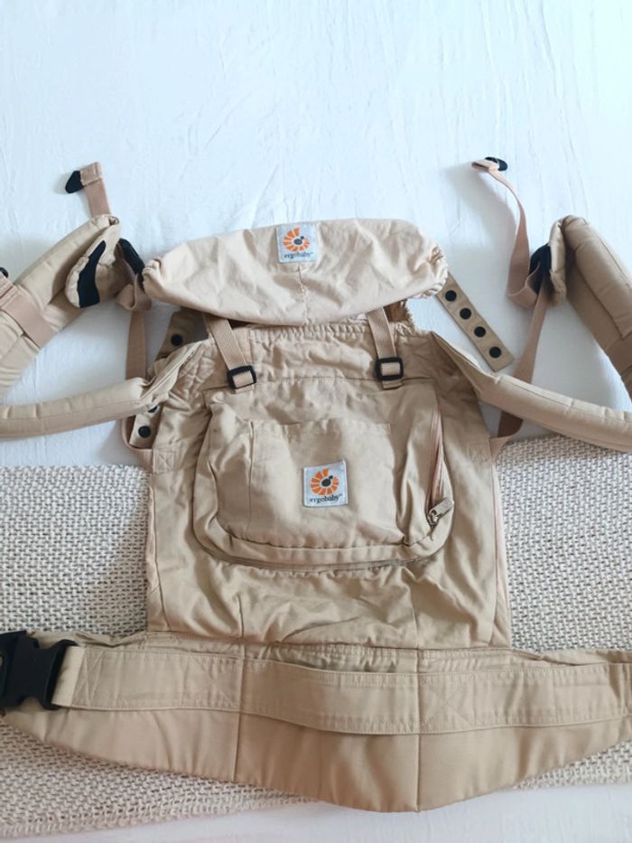 Porte bébé ergonomique Ergobaby beige camel - photo numéro 2