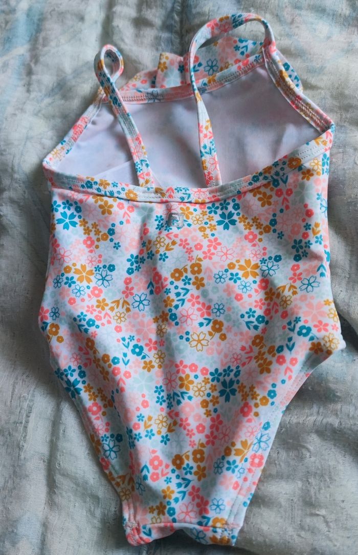 Maillot de bain bébé fille 12M - photo numéro 2