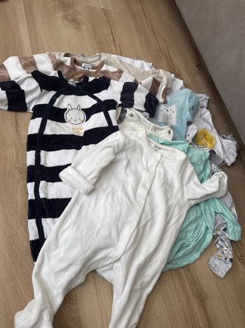Pyjamas bébé 