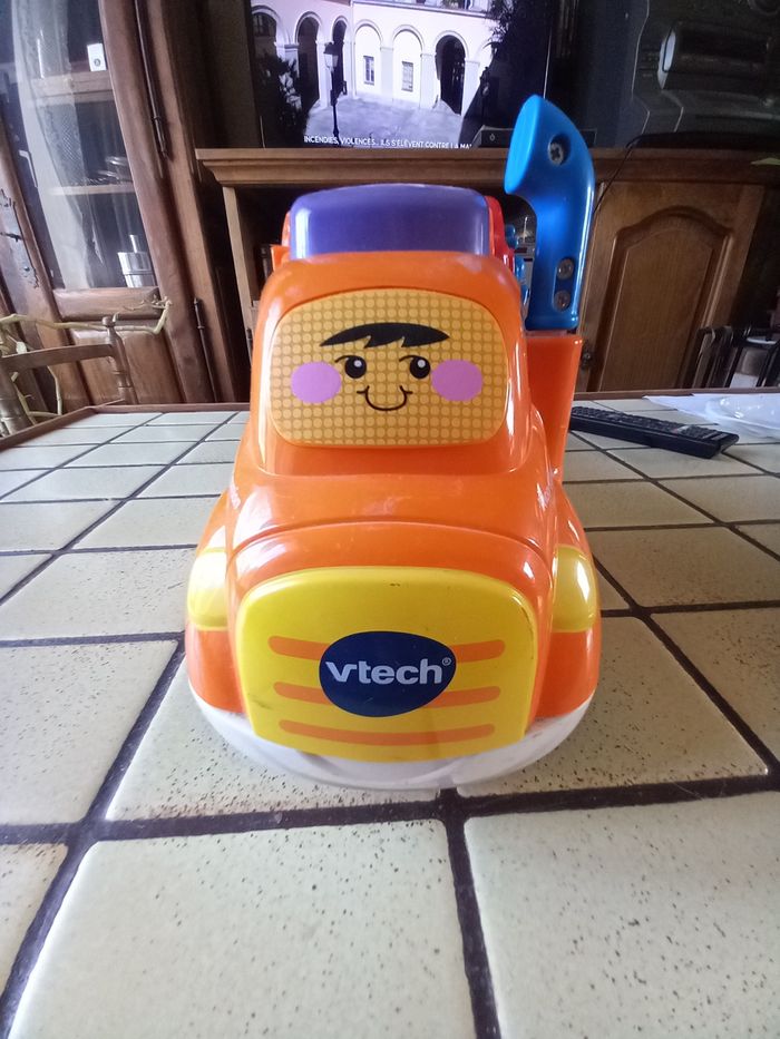 Mon super camion transporteur tu tu bolide