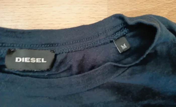T-shirt Diesel taille M - photo numéro 2