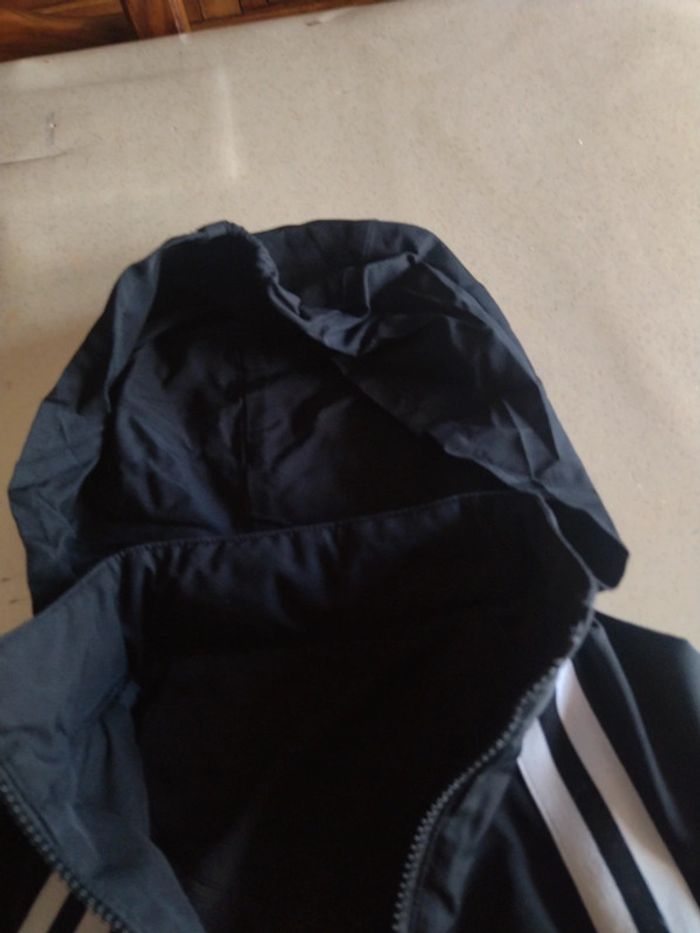 Jogging Lacoste véritable. Taille 4 ans.( 104 cm ) - photo numéro 3