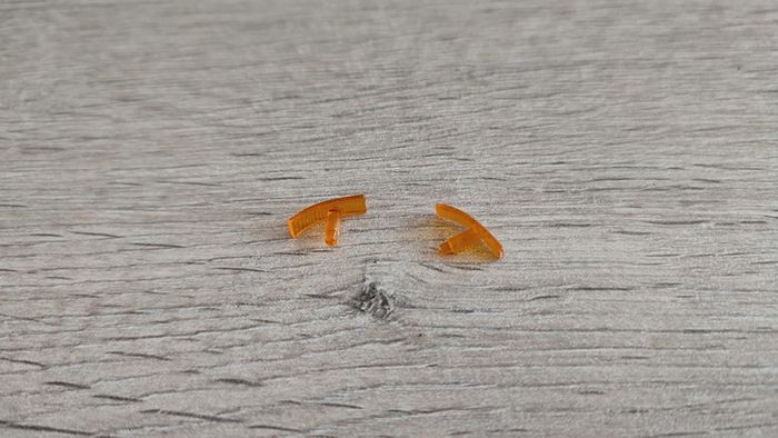 Lot clignotant avant x2 pièce détachée miniature 1/18 Porsche 911 speedster 1989 Maisto #B44
