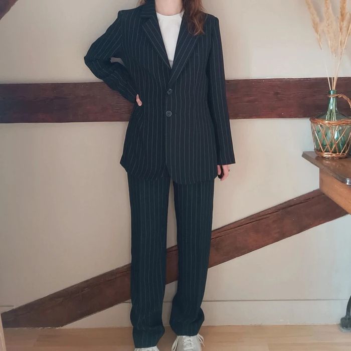 Ensemble tailleur blazer pantalon bleu marine rayures blanches - photo numéro 2