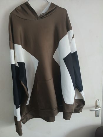 Je vends cet ensemble de  survêtements