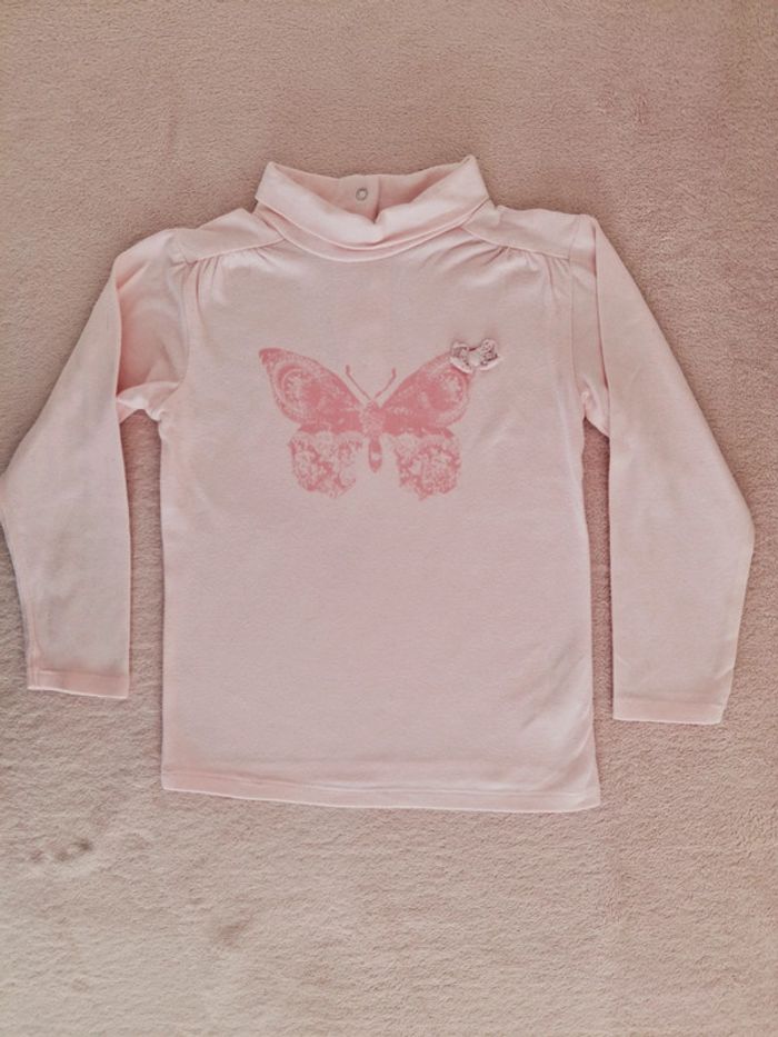T-shirt Lisa Rose 36 mois, manches longues, col montant, rose clair motif papillon