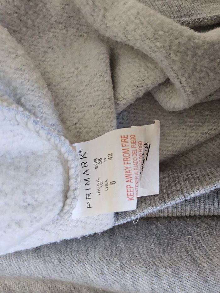 Sweat  shirt taille 38 primark - photo numéro 5