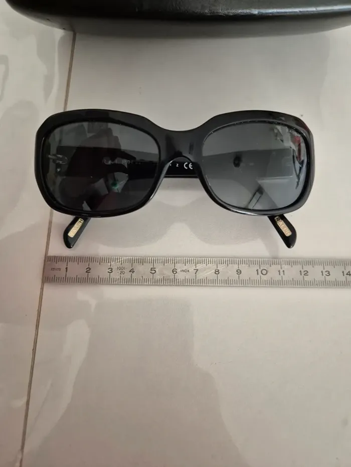 lunettes de soleil - photo numéro 2