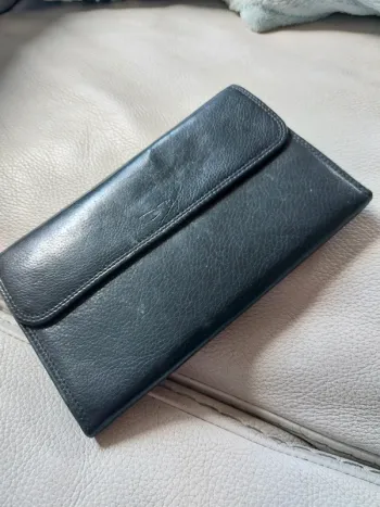 Tout en un en cuir véritable