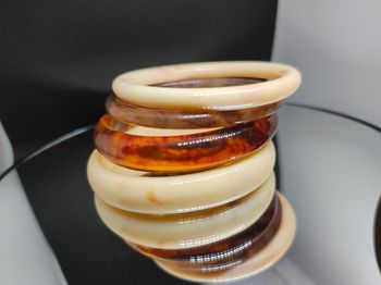 4 bracelets Zara en résine beige et doré
