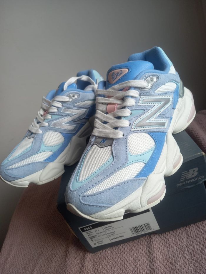 New Balance 9060