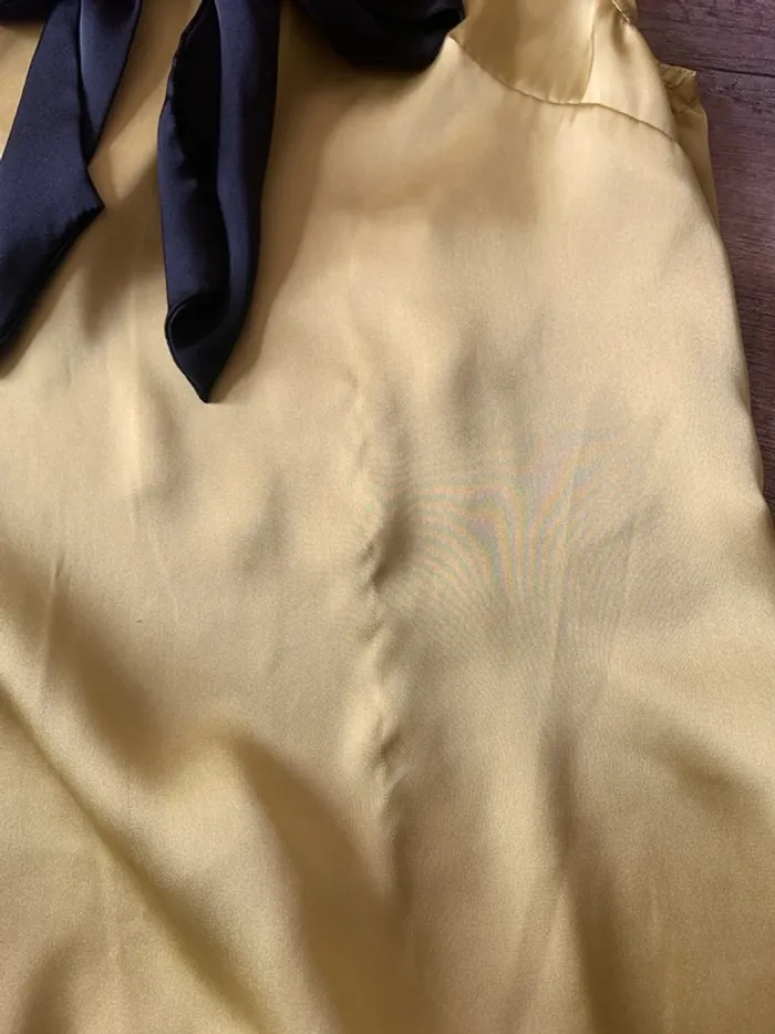 Haut effet satiné - photo numéro 3