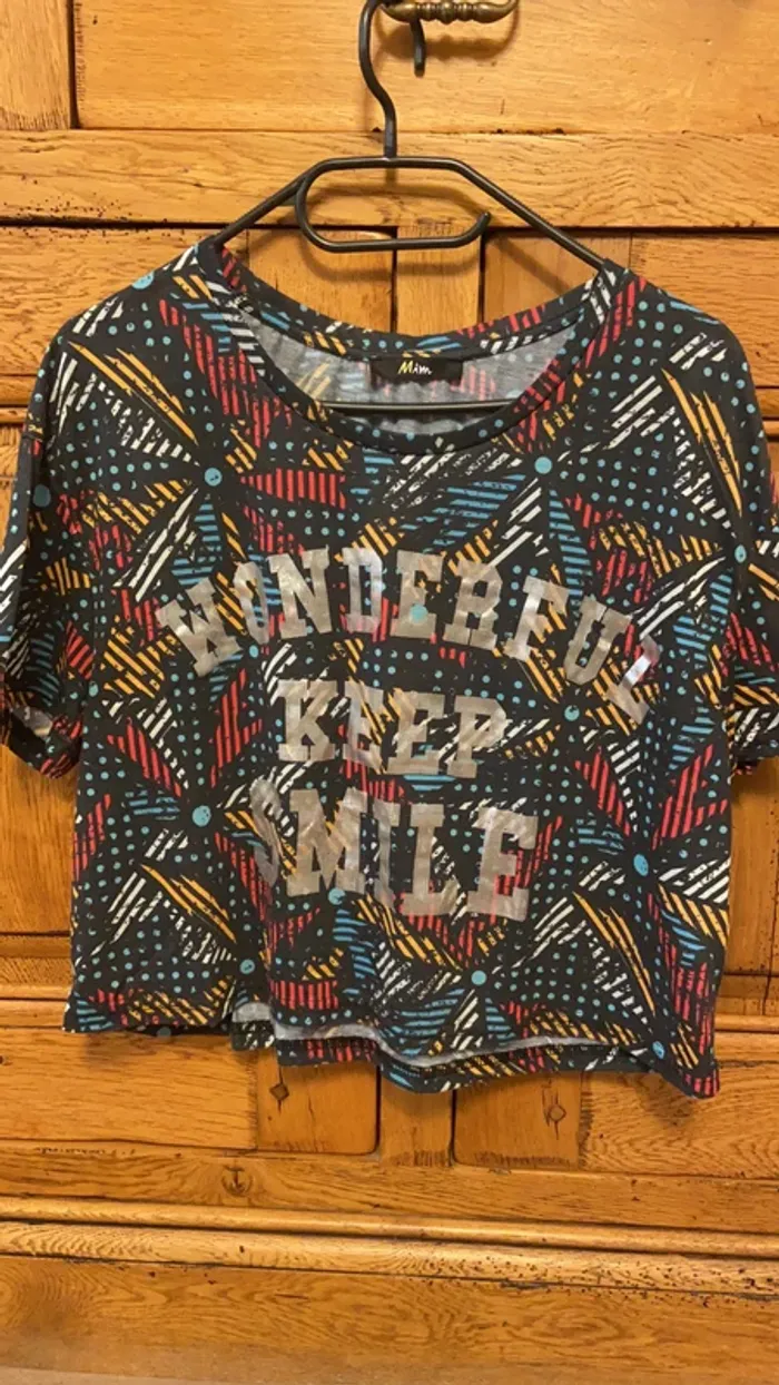T-shirt court