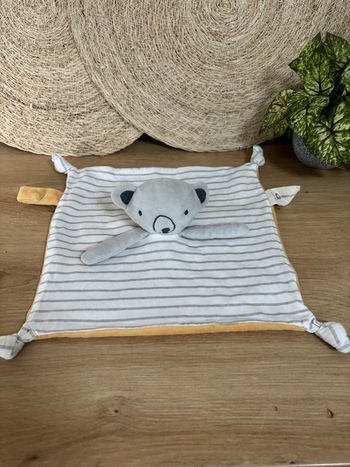 Doudou plat ours gris rayé blanc premaman orchestra