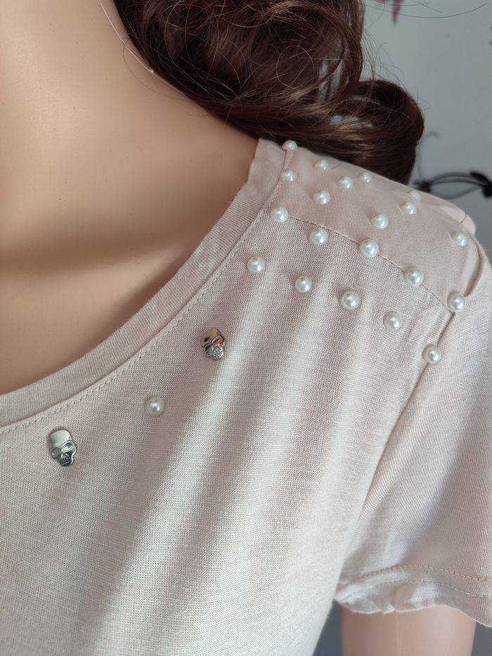 Top bi-matière perles et tête de mort beige / SM ou ML - photo numéro 3