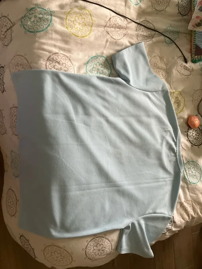 T shirt bleu - photo numéro 3