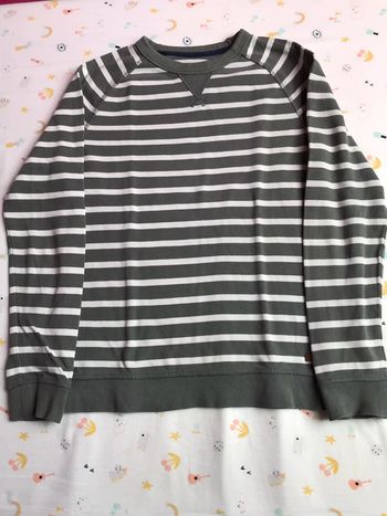 Pull/sweat 10/12 ans