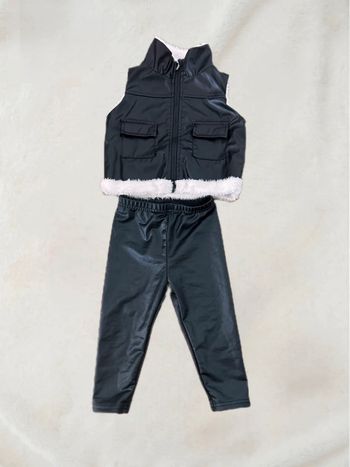 🌹Superbe ensemble type cuire taille 9-12 mois🌹