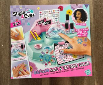 Bar à ongles et tatoo