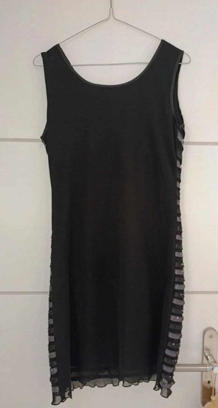 Robe noir à strass t.38 - photo numéro 2