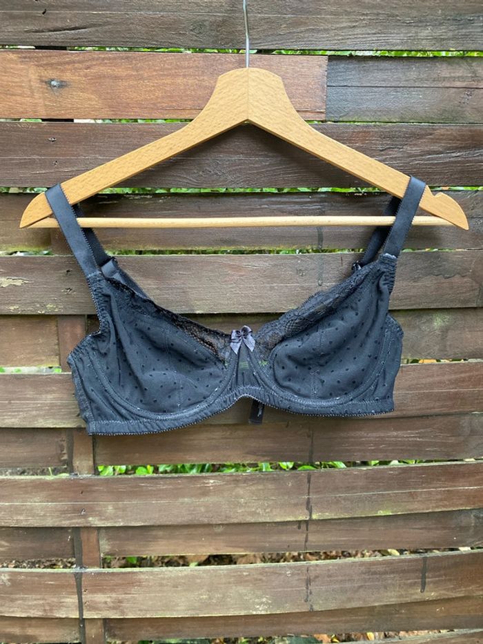 Joli soutien gorge noir - photo numéro 2