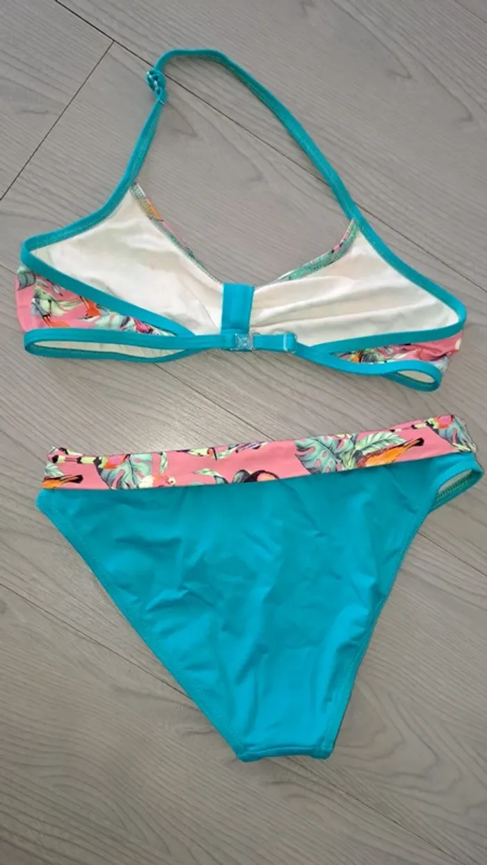 Maillot de bains, HP, taille 14/16 ans - photo numéro 4
