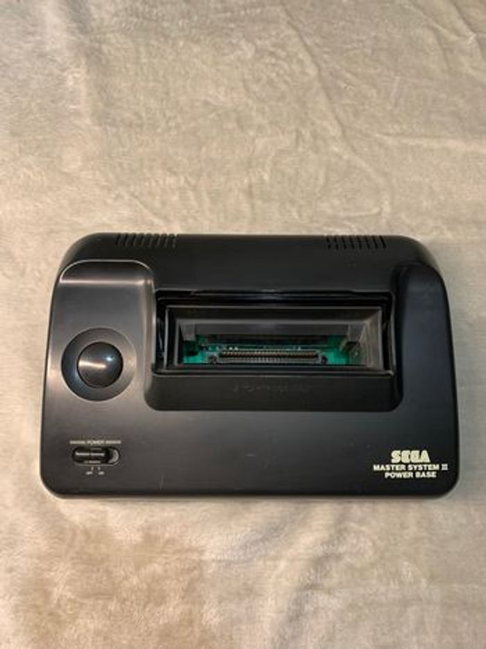 Sega Master System II  Noir avec manette