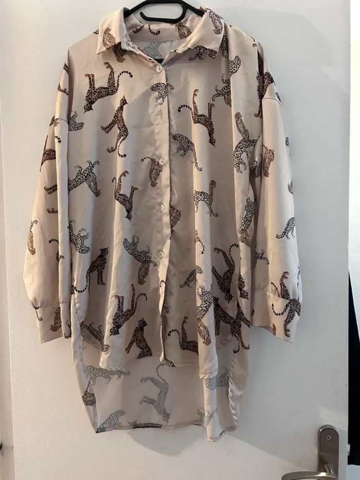 Chemise beige fluide soie léopard taille unique