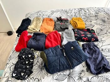 Lot vêtement bébé 18/24 mois