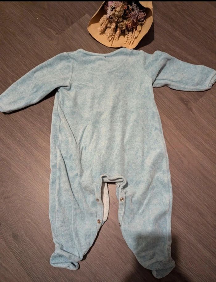 Magnifique pyjama velours Obaïbi 18 mois - photo numéro 2