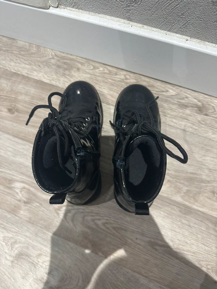 Paire de bottines vernis taille 32 - photo numéro 4