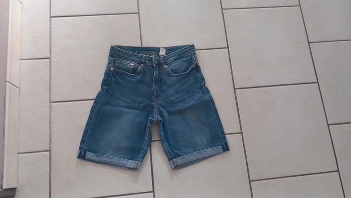 Short bermuda femme H&M 36 tbe *